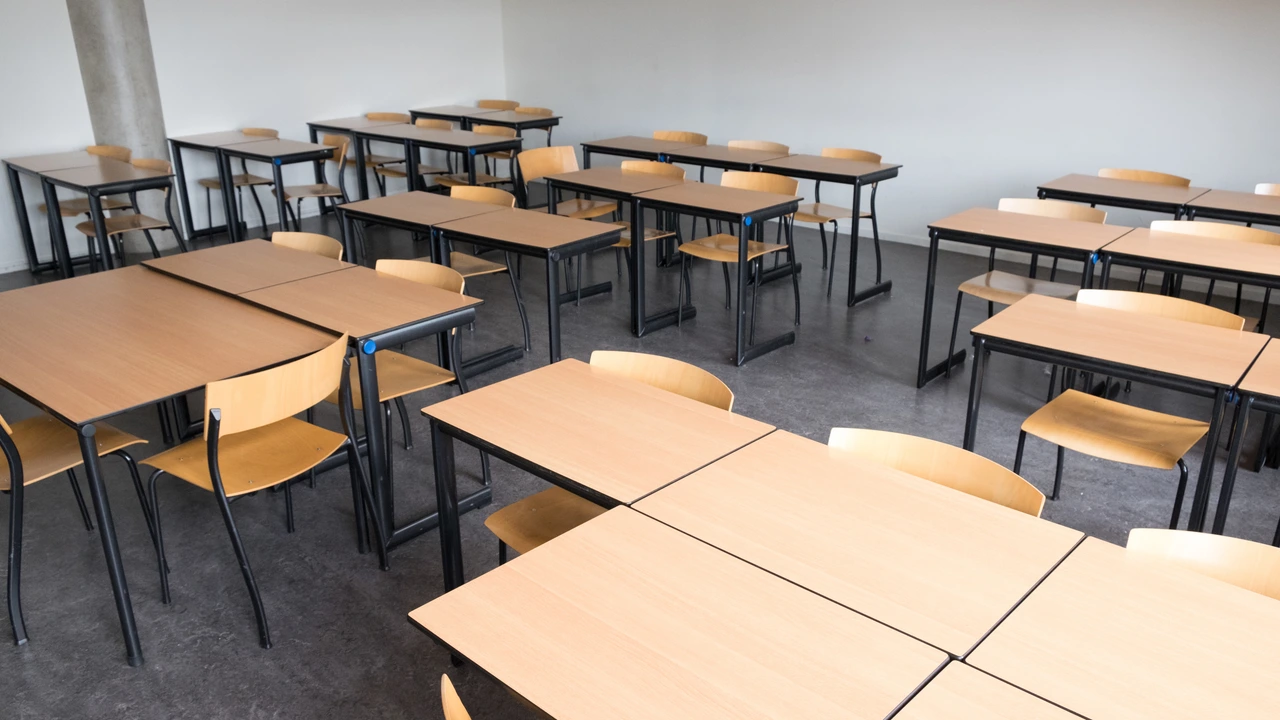 Amsterdamse school hoeft leerling niet over te laten gaan van rechter Amsterdamse school hoeft leerling niet over te laten gaan van rechter