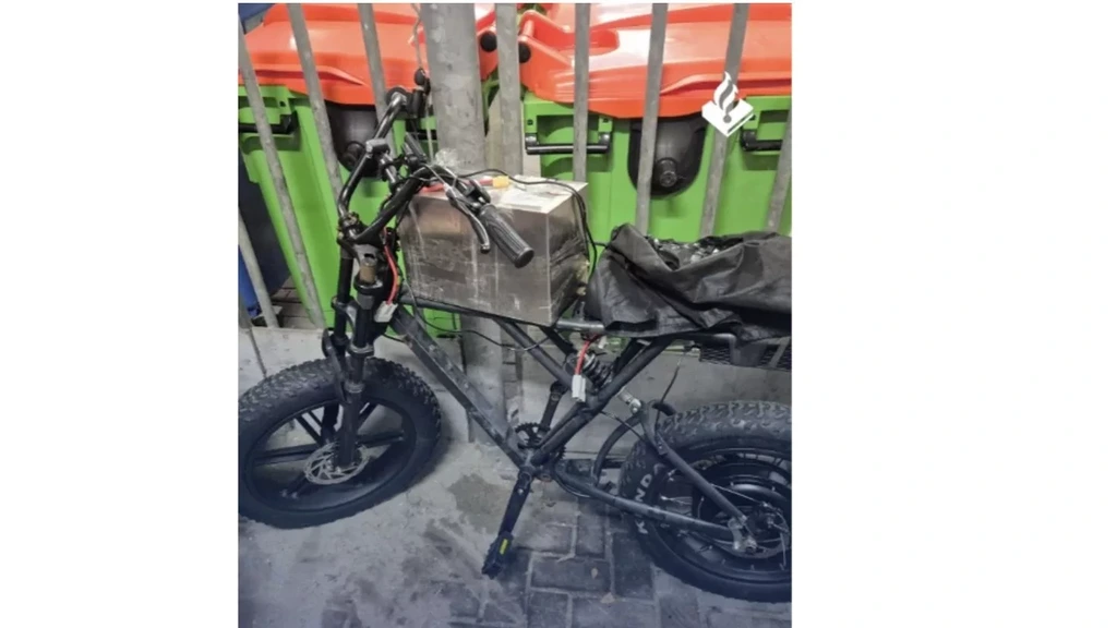 Agenten achtervolgen jonge fatbiker die met ruim 80 km/u door Rotterdam rijdt