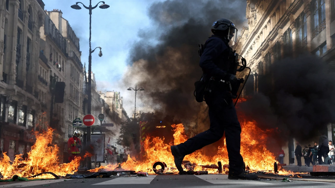 Clashes Erupt at French Cost-of-Living Protests as Police Fire Tear Gas