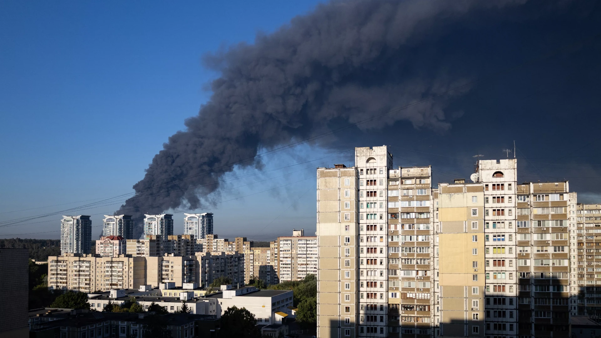 Grote explosie na Russische luchtaanval, zeker 37 doden gemeld