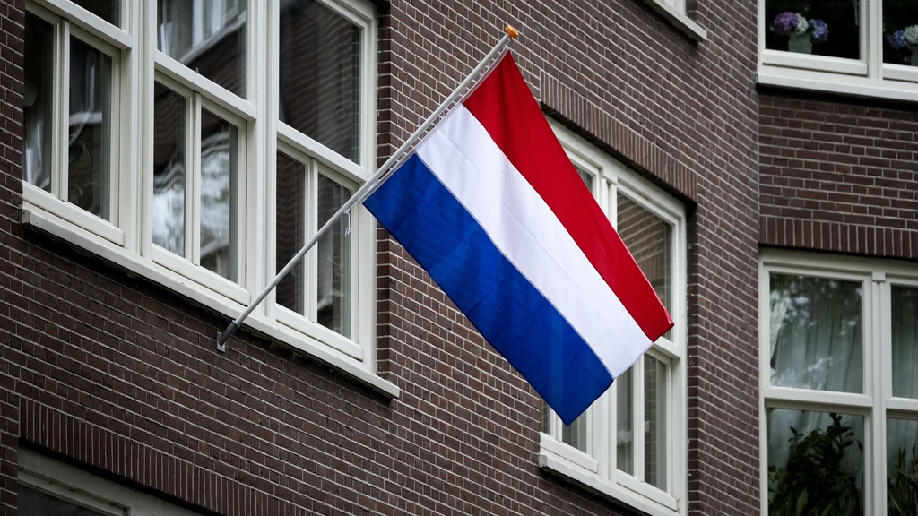 Foto: Groningen gaat vlaggen met Keti Koti, derde provincie die vlagprotocol aanpast