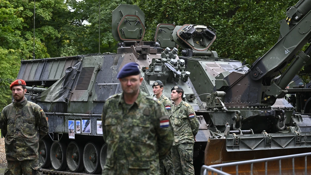 Foto: Nederland en Duitsland sturen militairen naar Estland voor nieuw NAVO-hoofdkwartier