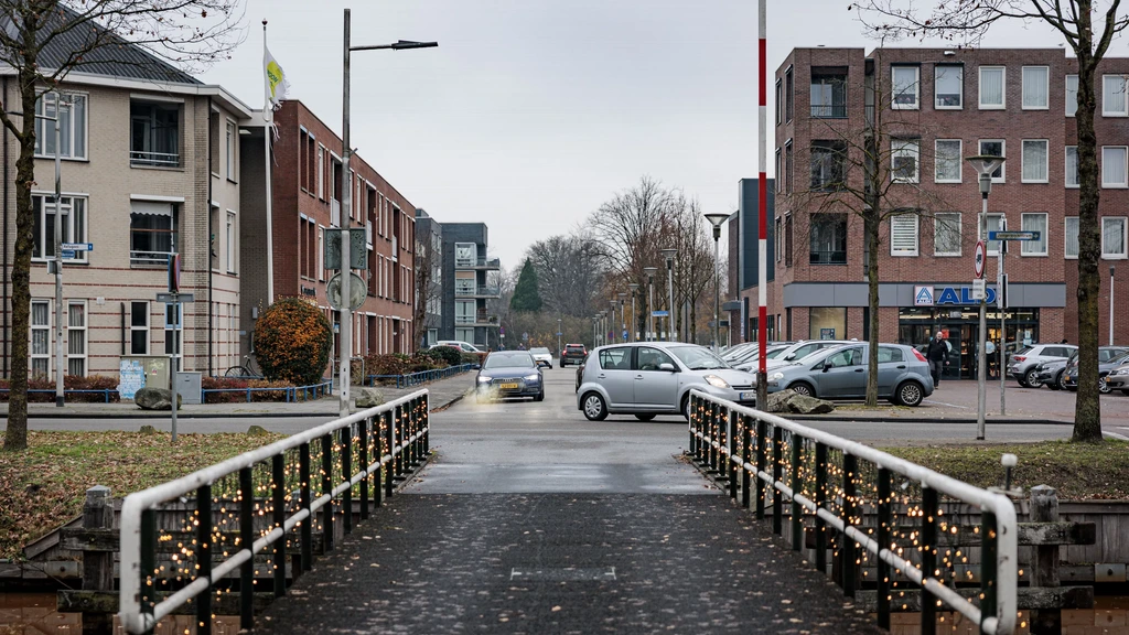 Politie krijgt hulp van marechaussee om overlast in Ter Apel terug te dringen