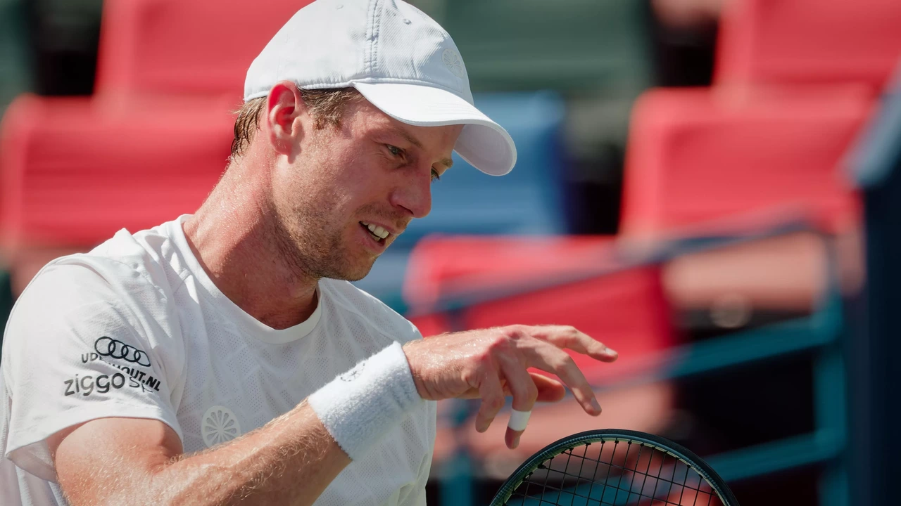 Botic van de Zandschulp Knocked Out of Shanghai Masters by Rafael Jódar
