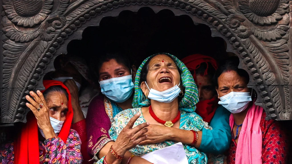 Dodental Nepal boven de 1000, 'hoop op redden van mensen eigenlijk opgegeven'