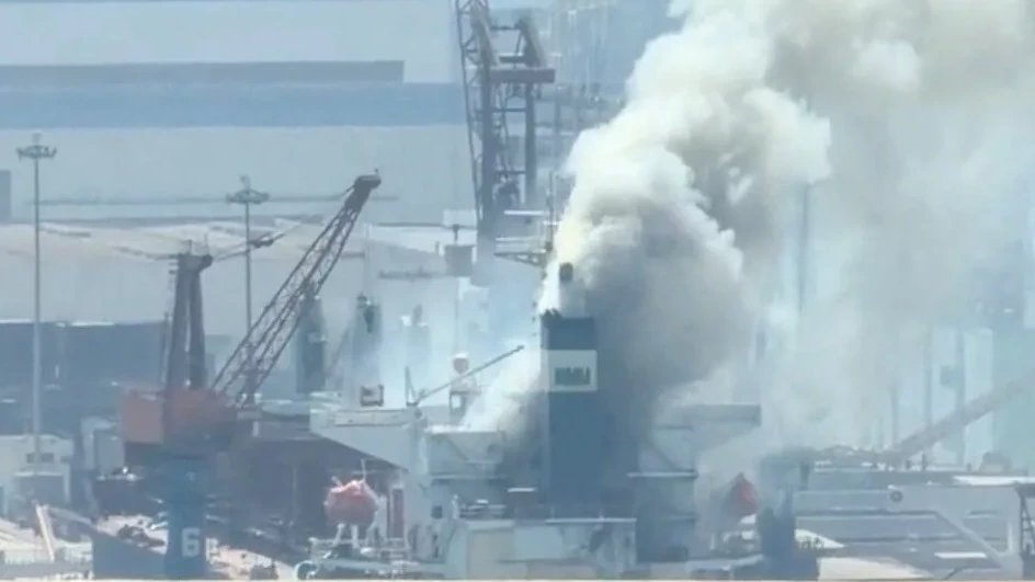Zeker 25 doden bij brand op vrachtschip in Chinese haven