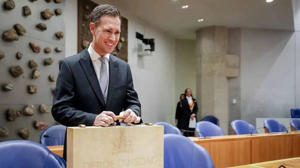 Eerste dag Politieke Beschouwingen: spannend debat voor minderheidskabinet Eerste dag Politieke Beschouwingen: spannend debat voor minderheidskabinet