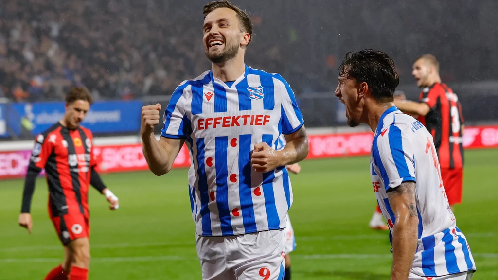 Vente schiet Heerenveen van strafschopstip op voorsprong