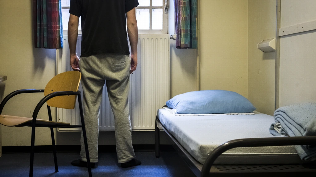 Foto: Kritiek op zorg in vreemdelingendetentie Nederland: 'Hoog niveau van geweld'