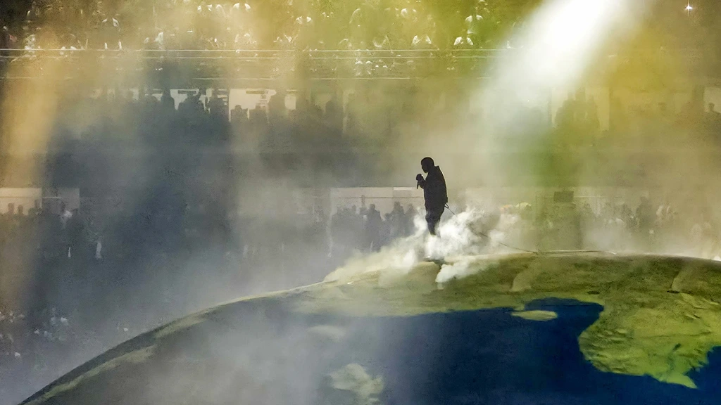 Foto: Ye-fans worstelen met beladen concertbezoek: 'Ik ga puur voor de muziek'