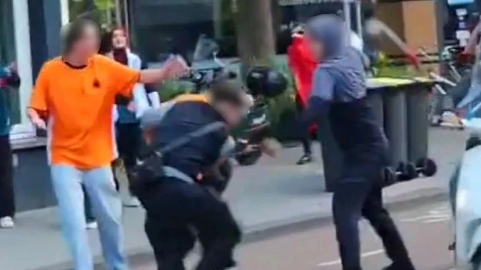 Man (20) aangehouden om aanval met kettingslot na wedstrijd Nederland - Marokko