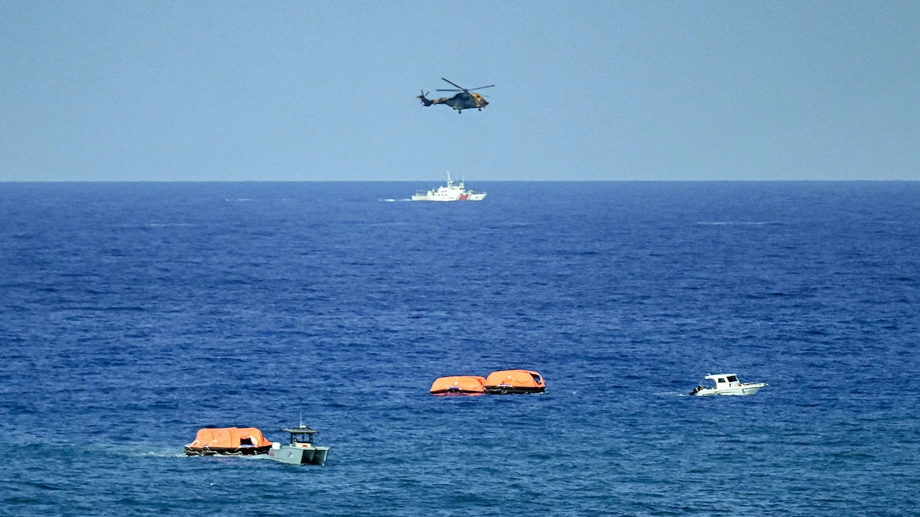 Zeven doden na omslaan boot bij Cyprus, zoektocht naar 23 vermisten op zee