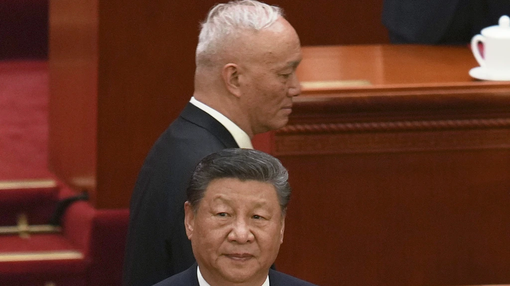 Topambtenaar Cai Qi in China steeds belangrijker, wie is de man achter Xi?