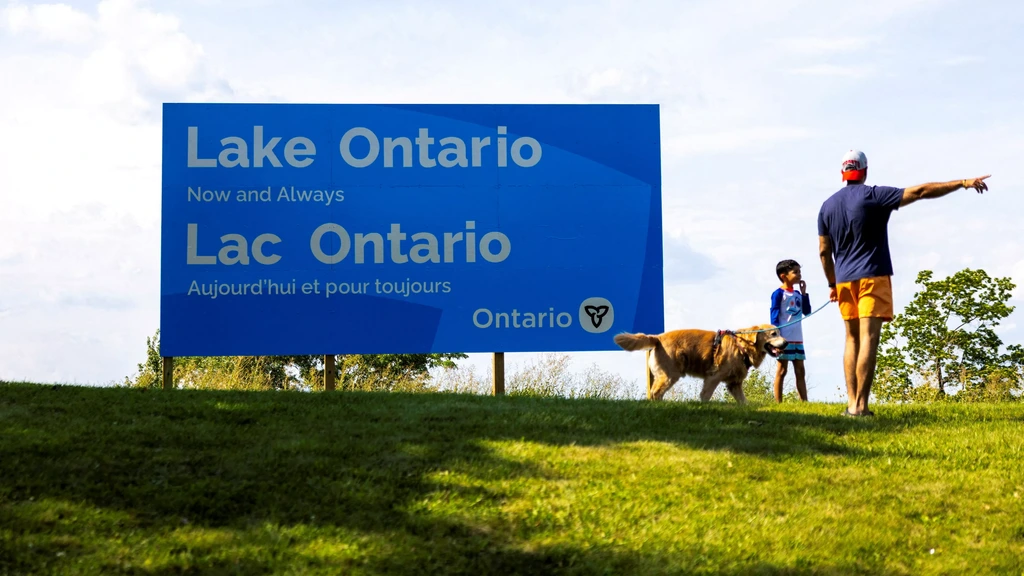 Canada 'slaat terug' met enorm bord bij Lake Ontario in strijd om naamsverandering