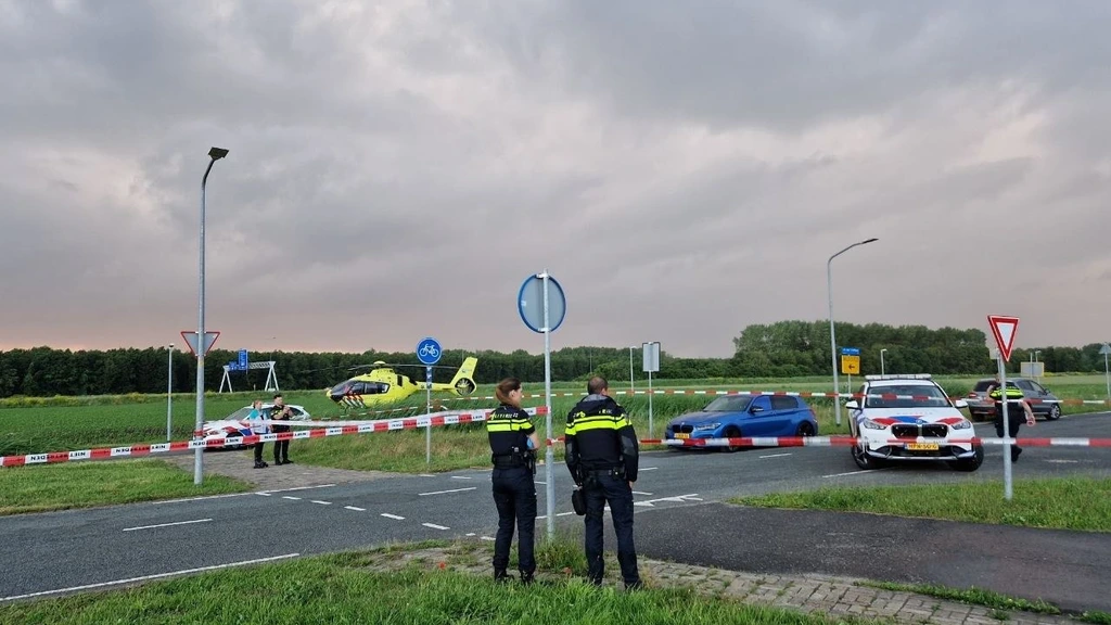 Foto: Jongen (14) op e-step overleden na aanrijding in Almere