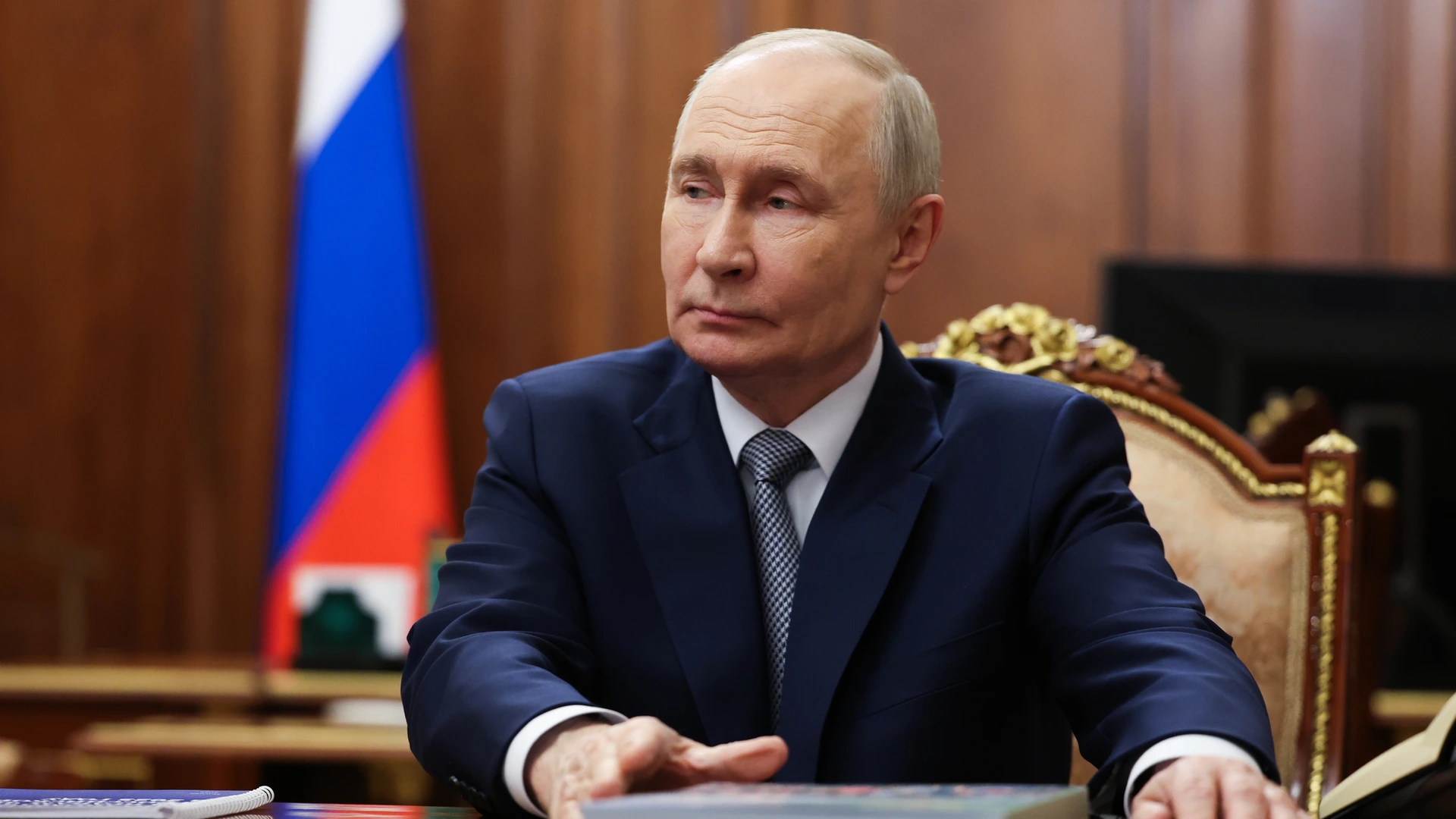 'Er is iets gaande' in het Kremlin, toch heeft Poetin 'touwtjes strak in handen'