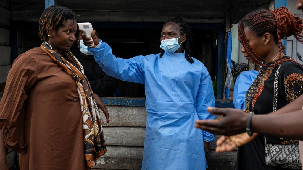 Foto: Rode Kruis opent gironummer voor ebola om dodelijke uitbraak in Afrika
