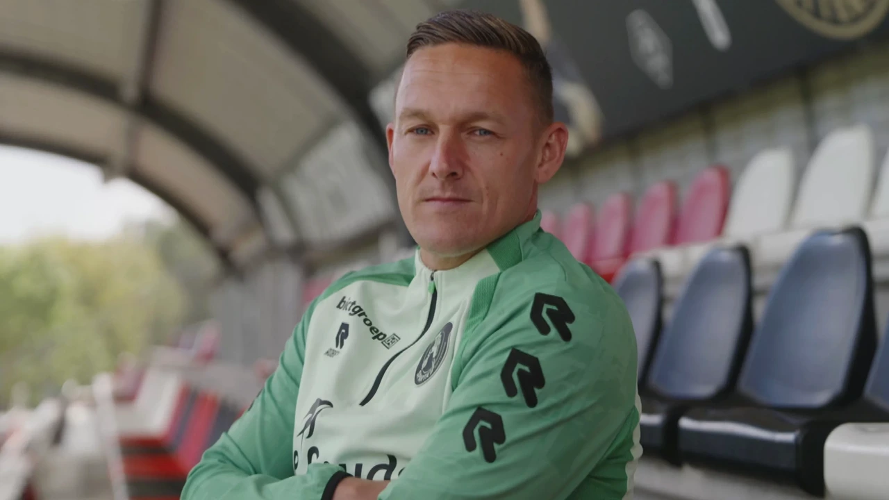 Toornstra op drempel 500ste eredivisiewedstrijd: 'Mijn debuut was in de ijstijd'