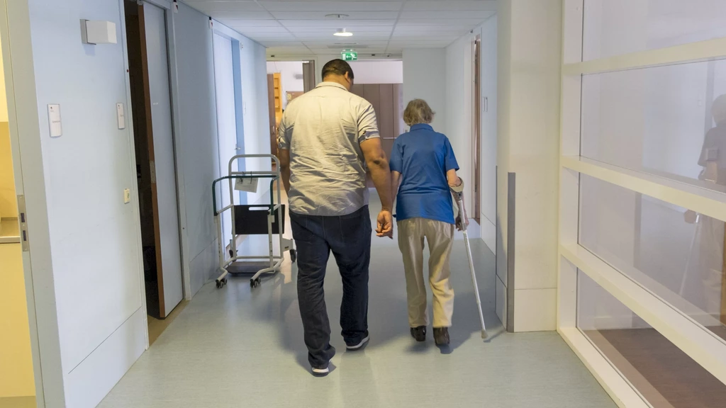 Foto: Veel ouderen lopen zwaar letsel op door val, toename bij zestigers en zeventigers