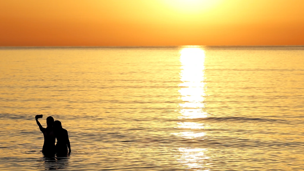 Oceanen zijn extreem warm en dat kan ook later grote gevolgen hebben Oceanen zijn extreem warm en dat kan ook later grote gevolgen hebben
