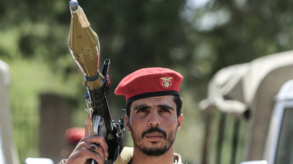 De Houthi's raken nu ook jouw portemonnee. Wie zijn ze en hoe kan dat?