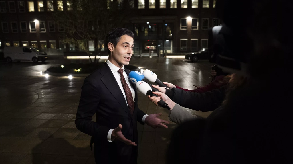 Kabinet hervat gesprekken met oppositie, maar akkoord nog niet in zicht