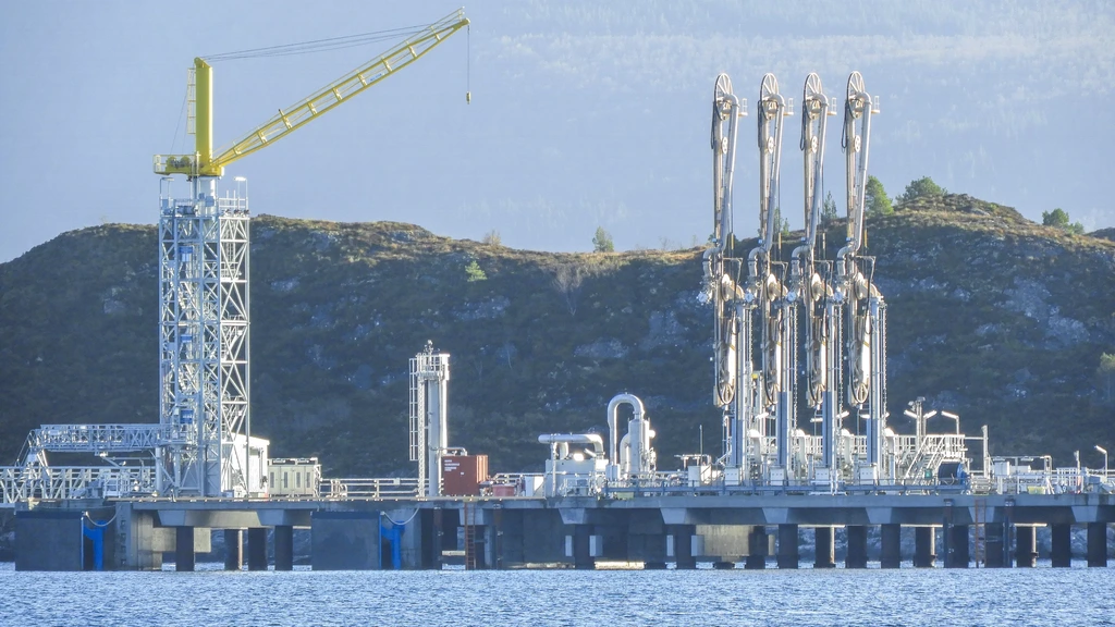 Noorwegen blijft naar olie en gas in Noordpoolgebied boren: ‘Ook in belang Europa’ Noorwegen blijft naar olie en gas in Noordpoolgebied boren: ‘Ook in belang Europa’