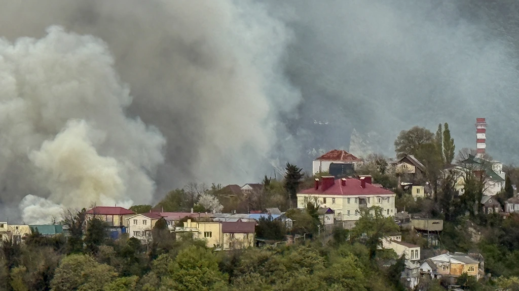 Foto: Opnieuw brand bij belangrijke Russische olieraffinaderij