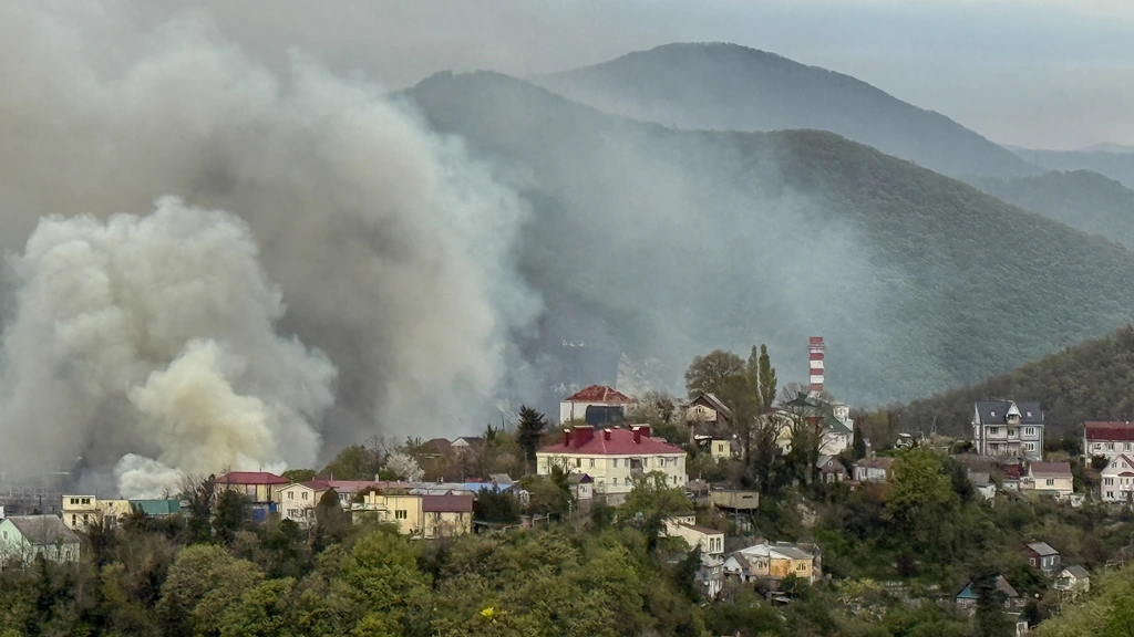 Foto: Opnieuw brand bij belangrijke Russische olieraffinaderij