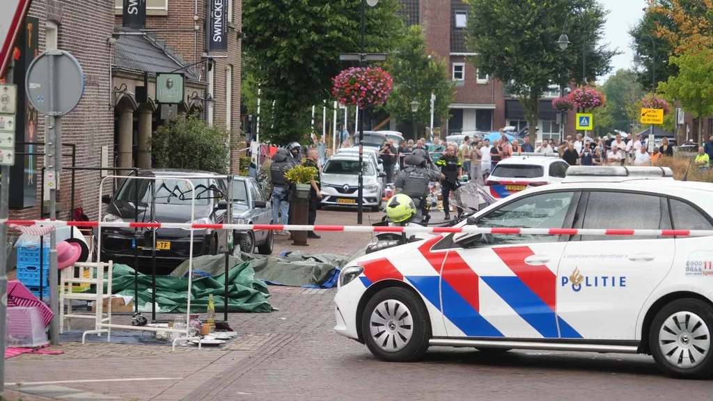 Kleedjesmarkt Ommen ontruimd vanwege gewapende man op marktplein