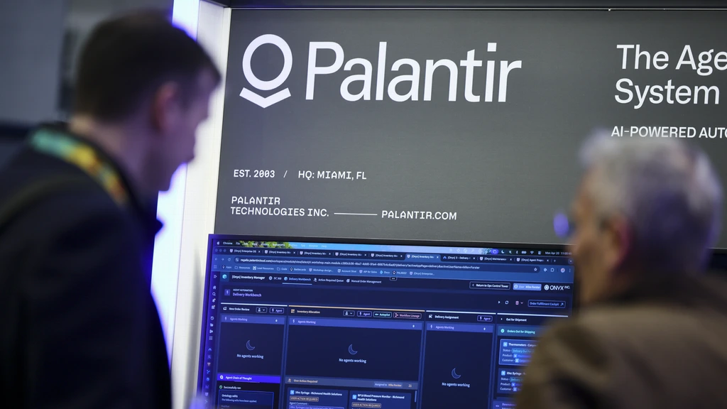 NAVO neemt omstreden AI-systeem van Amerikaans bedrijf Palantir in gebruik