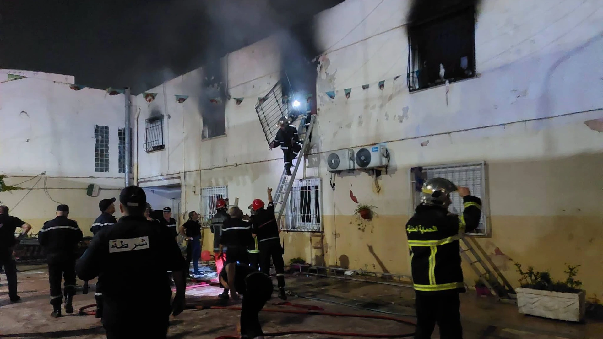 Elf mensen omgekomen bij brand weeshuis in Algerije