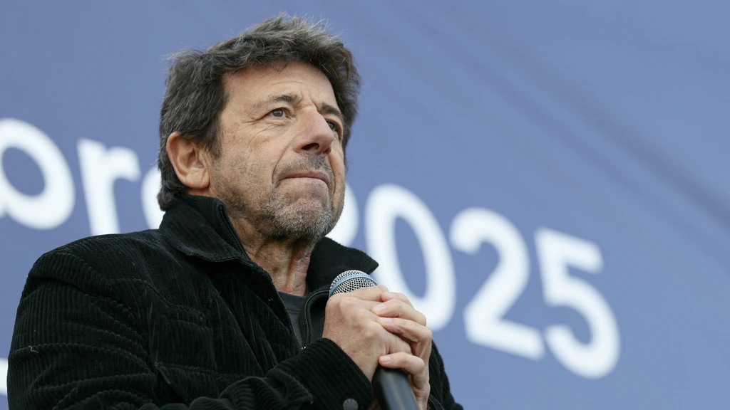 Foto: Franse zanger Patrick Bruel aangeklaagd voor verkrachting en aanranding