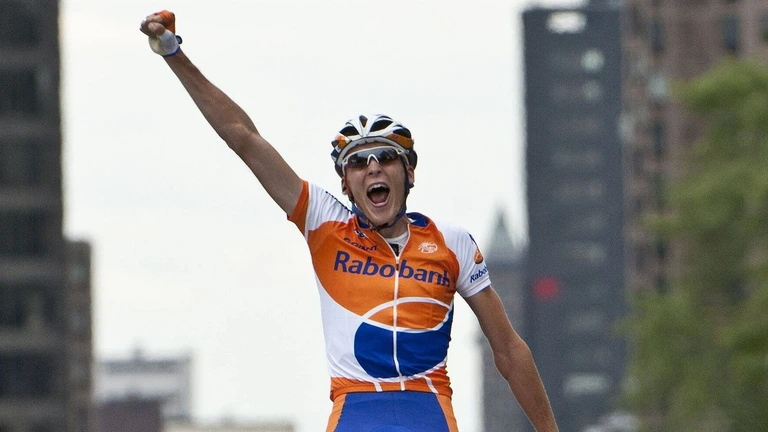 2010: klimmer Gesink wint eerste editie Grand Prix Montréal