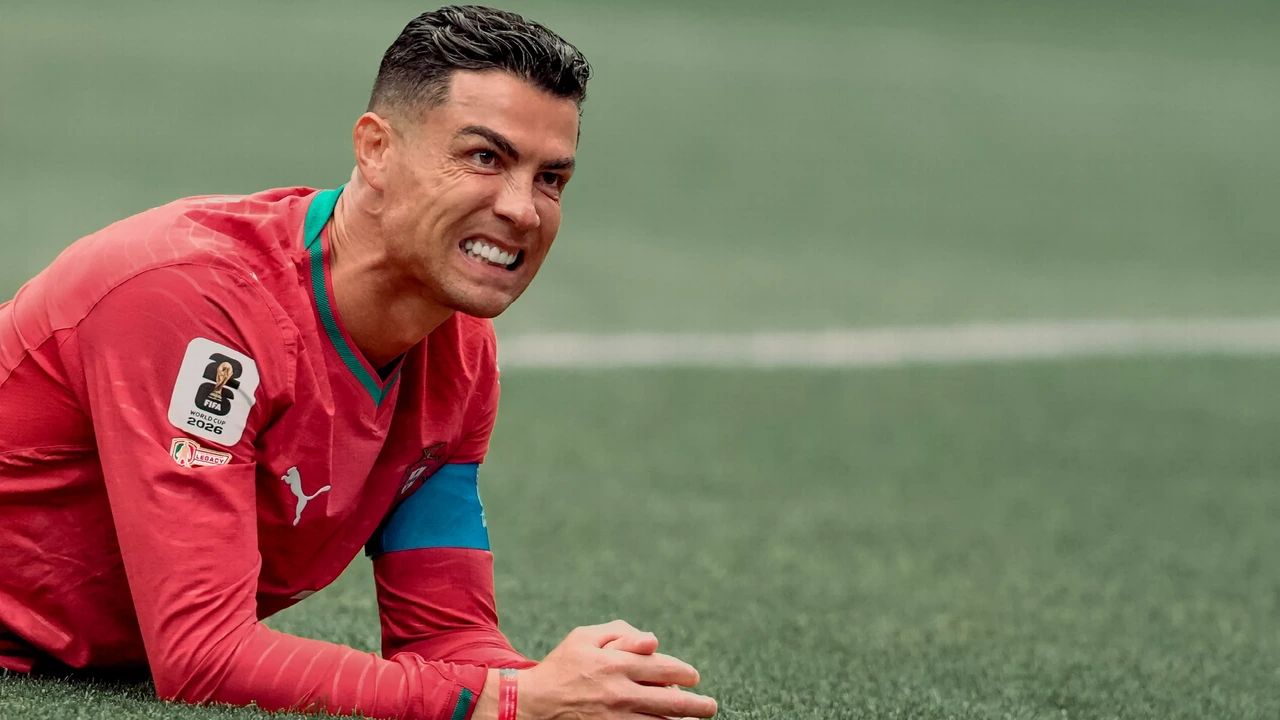 Ronaldo sanctioned: €255 fine and suspension of 30