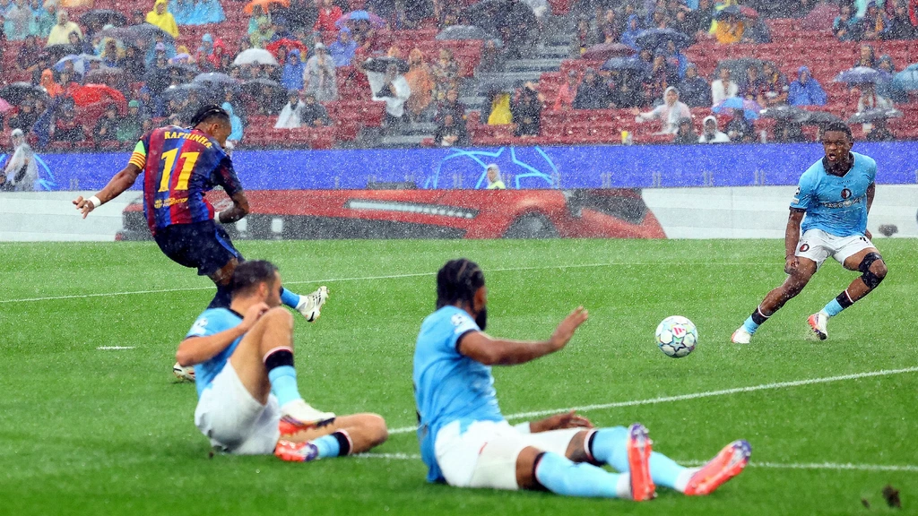 barcelona - feyenoord — NOS