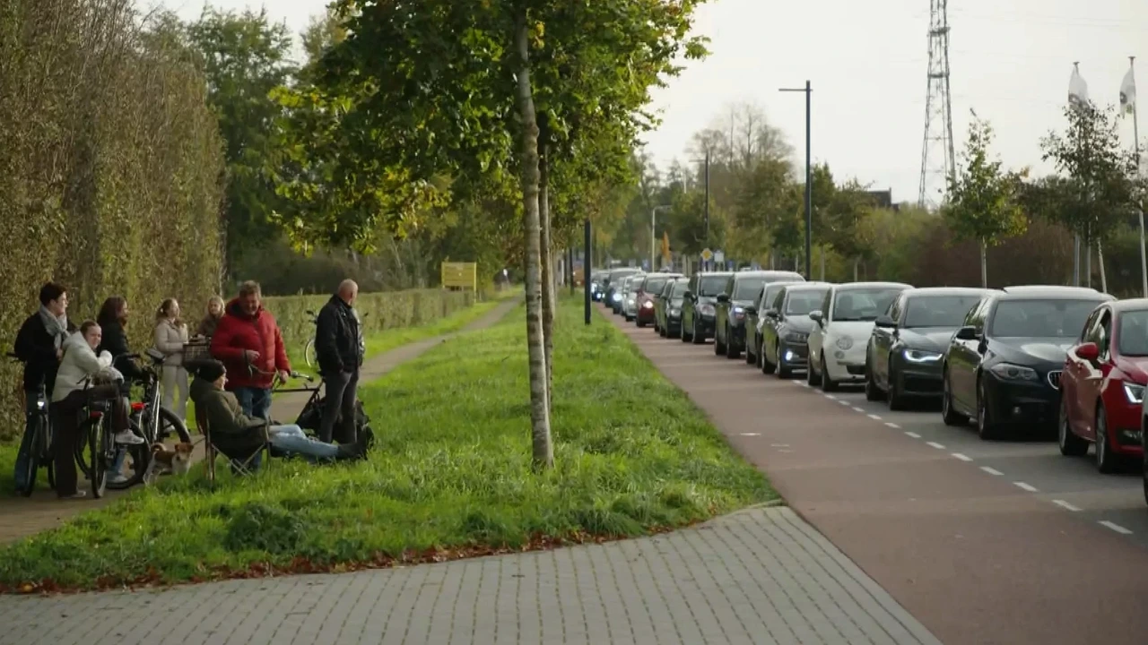 Topdrukte bij Gelders tankstation met stuntprijzen: uur lang tanken voor 1 euro