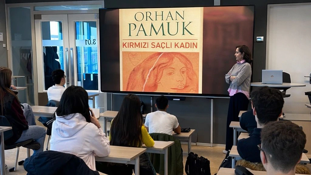 Foto: Vaker eindexamen Arabisch of Turks: 'Wil leren over land van mijn ouders'