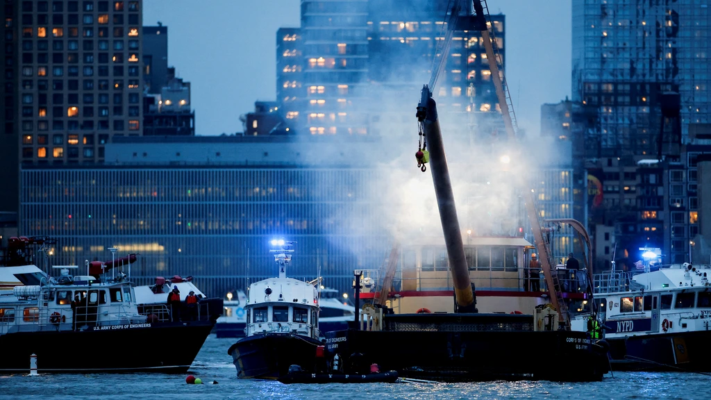 Foto: Vogels waarschijnlijk oorzaak helikoptercrash New York waarbij Spaans gezin omkwam