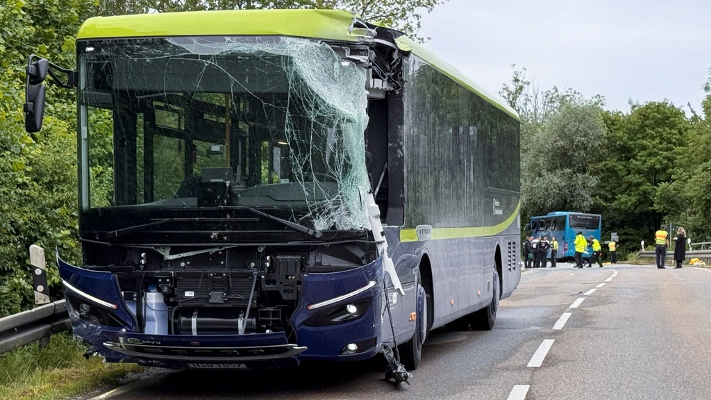 Leerling omgekomen bij ongeluk met schoolbus bij M