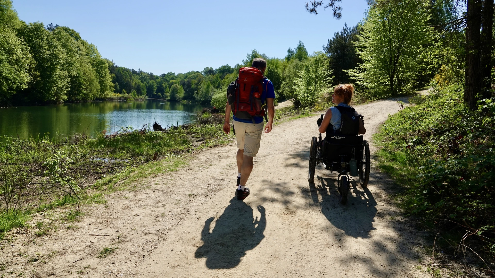 Ook mensen met rolstoel kunnen nu het bekendste wandelpad van Nederland op