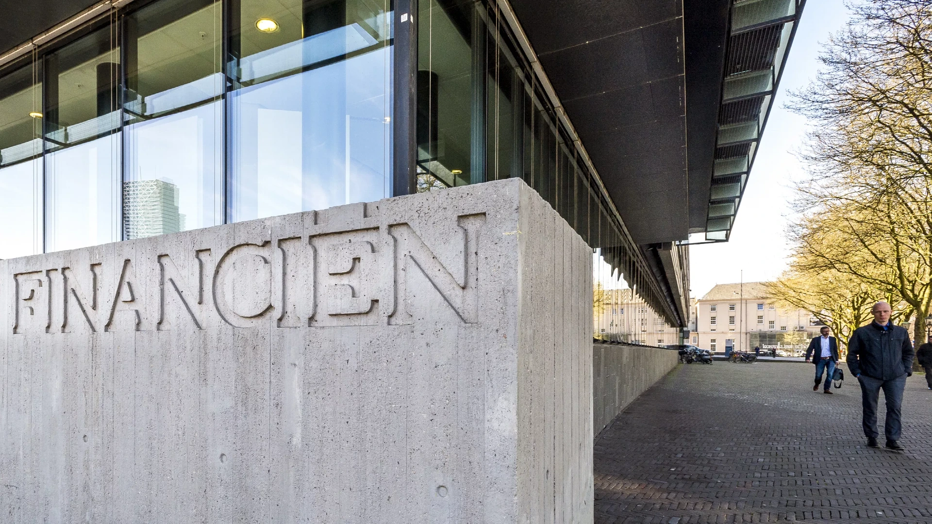 Spanning over begroting loopt op, coalitie verschuift deadline opnieuw 
