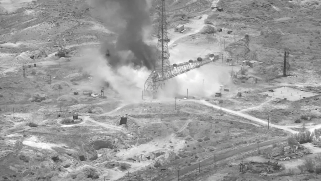 Foto: VS voert opnieuw aanvallen uit op Iran, dat zelf Golfstaten aanvalt