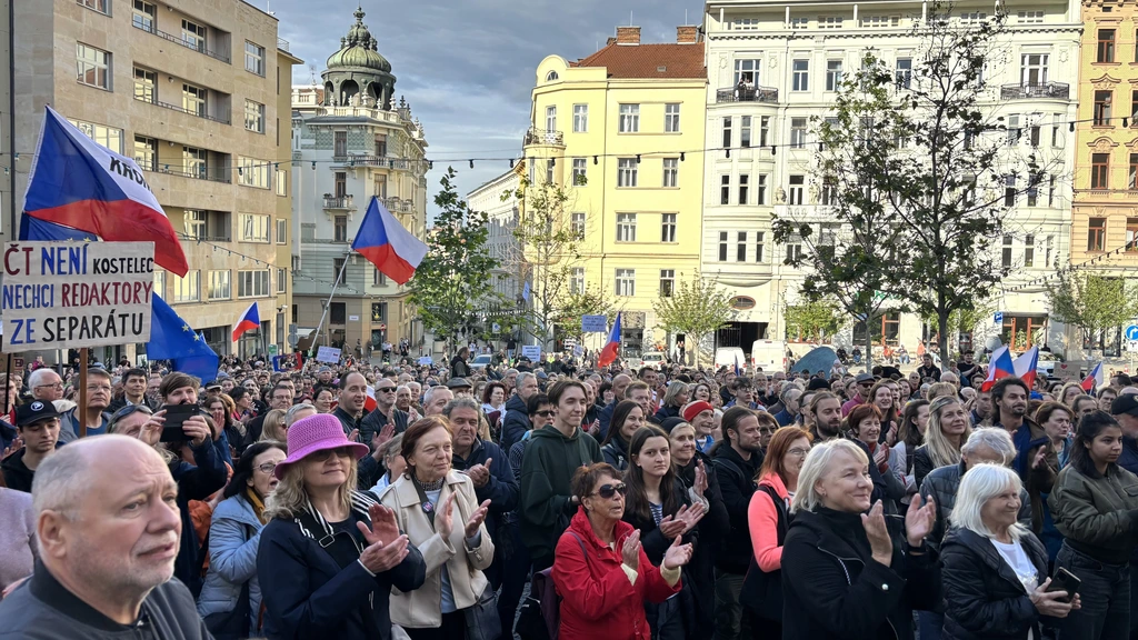 Foto: Mars in Tsjechië voor behoud publieke omroep: ‘Willen geen Hongarije worden’
