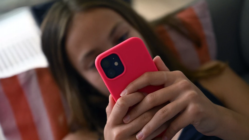 Foto: Frans verbod op sociale media voor kinderen onder 15 jaar afgekeurd