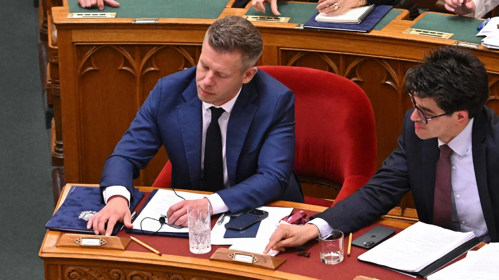 Foto: Hongaars parlement stemt in met maximale ambtstermijn premier