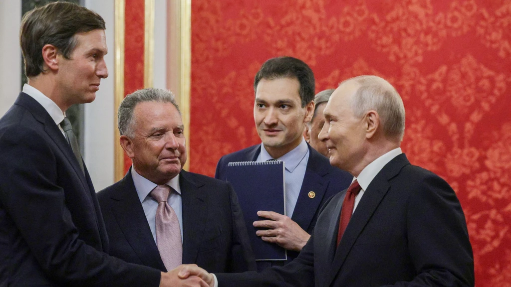 President Poetin ontvangt Amerikaanse gezanten Kushner en Witkoff in Kremlin