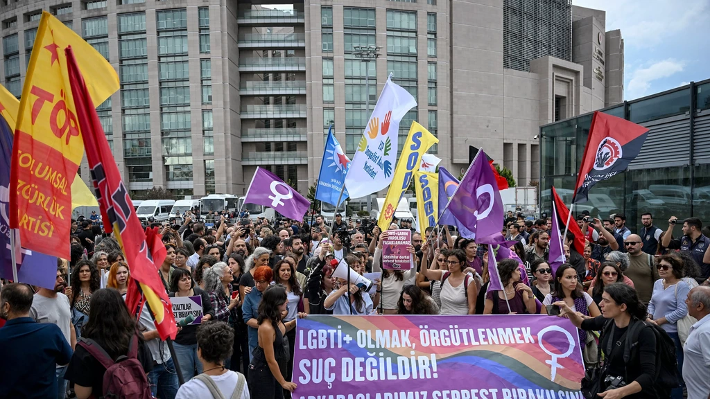 Zeker 150 demonstranten opgepakt bij lhbti-betoging tegen Turkse regering