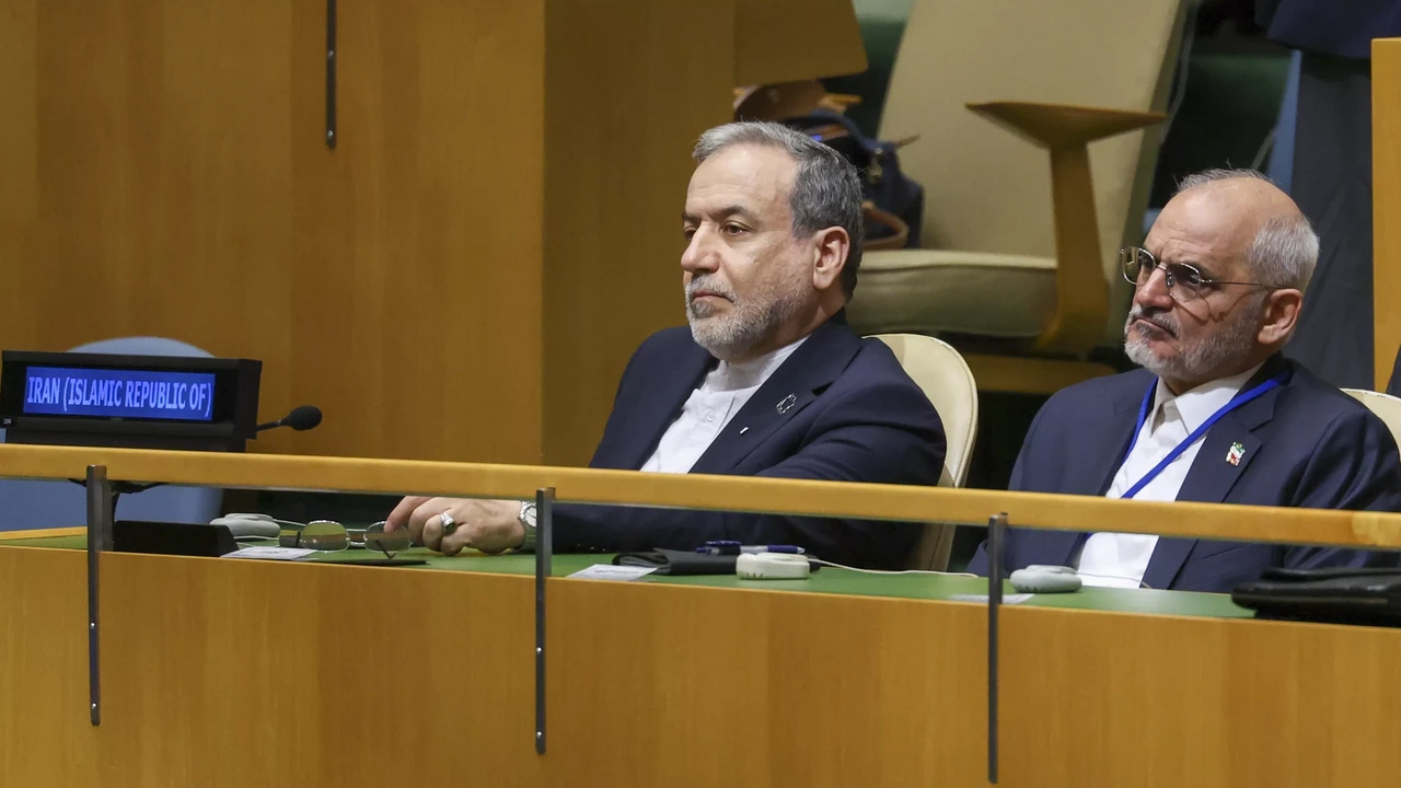 Iran: Straat van Hormuz binnen zeven dagen heropend als aan voorwaarden wordt voldaan Iran: Straat van Hormuz binnen zeven dagen heropend als aan voorwaarden wordt voldaan