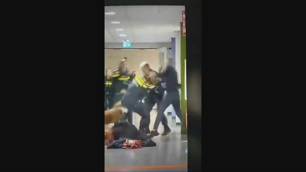 Foto: Politie krijgt bedreigingen op sociale media binnen na aanhouding Zeist